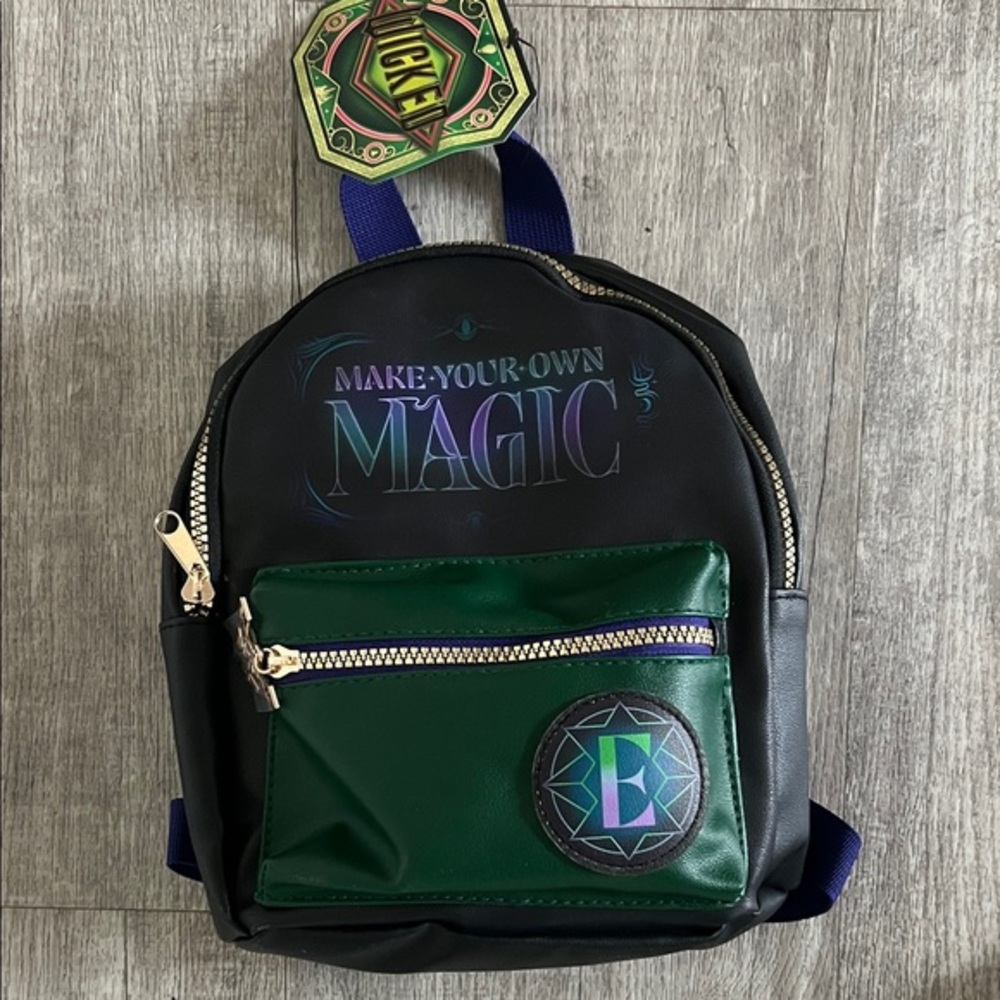 Make Your Own Magic Mini Backpack - Black & Forest Green (from WICKED)
